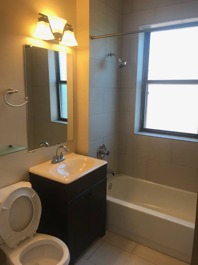 Apartment for rent at 7722 N Marshfield Ave #3A, Chicago, IL 60626