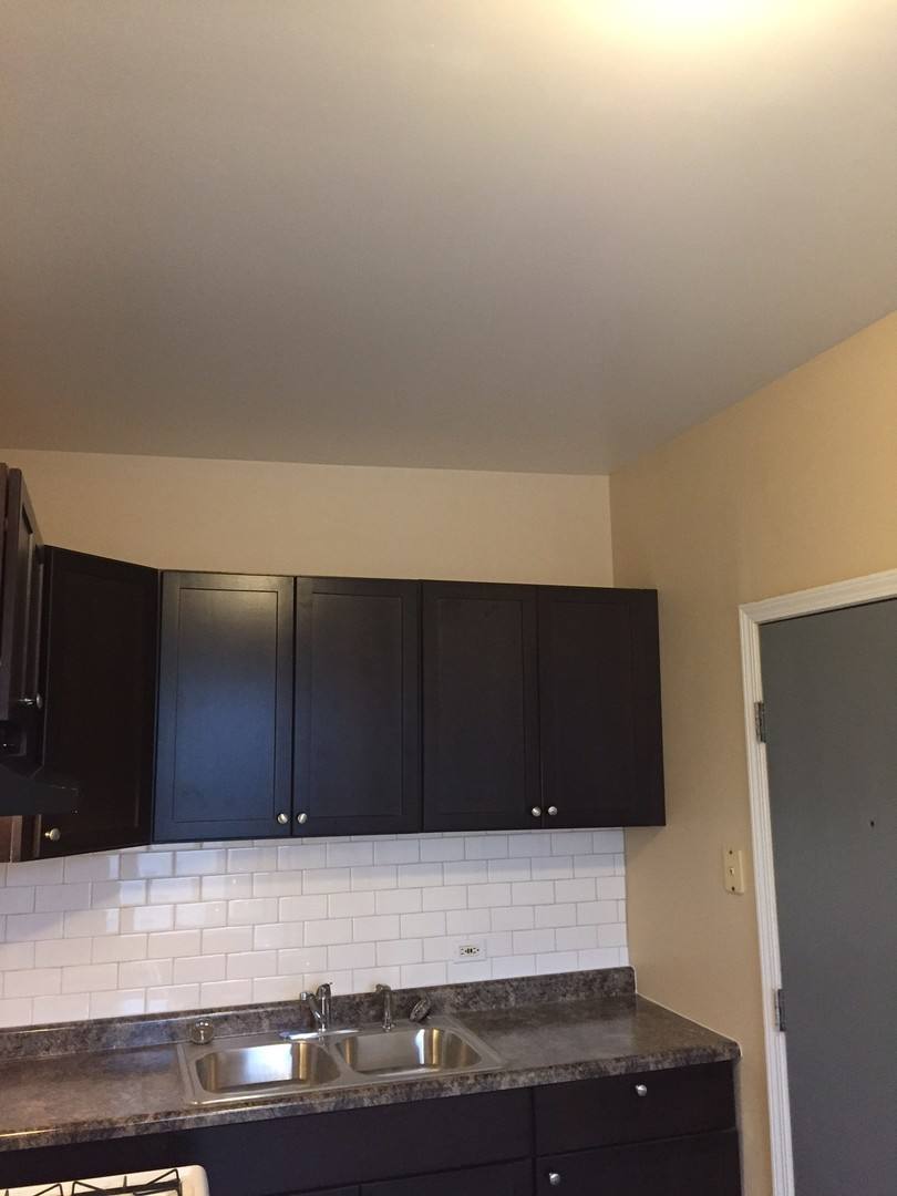 Apartment for rent at 7722 N Marshfield Ave #3A, Chicago, IL 60626