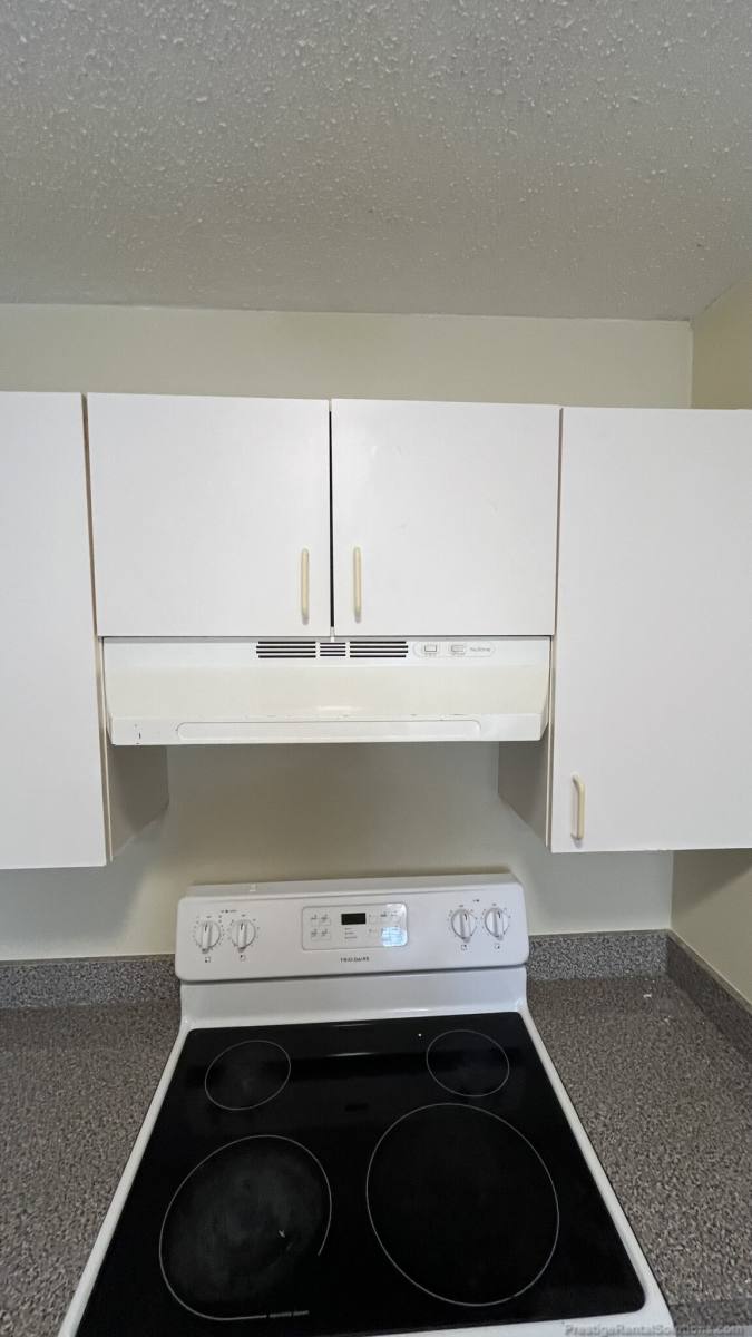 Apartment for rent at 56 Saint Joseph St #404, Fall River, MA 02723