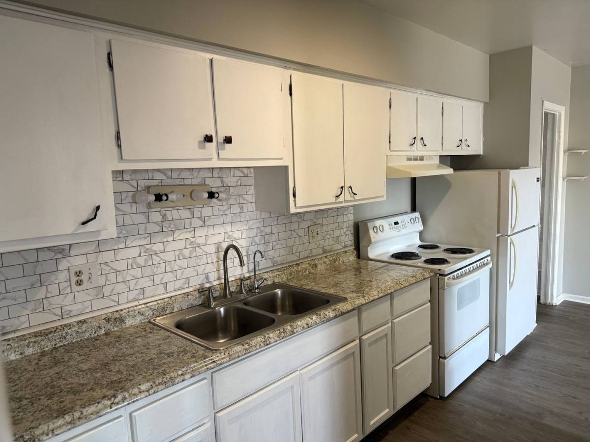 Apartment for rent at 5911 W 25th St, Indianapolis, IN 46224