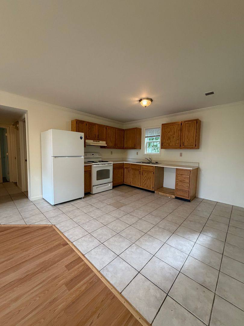 Apartment for rent at 137 Macey Ave, Versailles, KY 40383