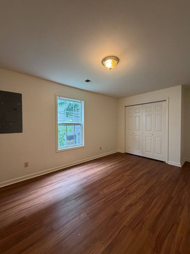 Apartment for rent at 137 Macey Ave, Versailles, KY 40383