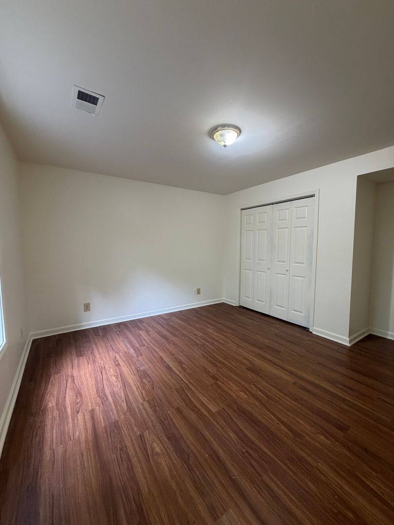 Apartment for rent at 137 Macey Ave, Versailles, KY 40383