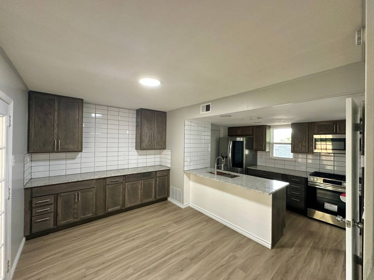 House for rent at 3204 Lake Rd, Killeen, TX 76543