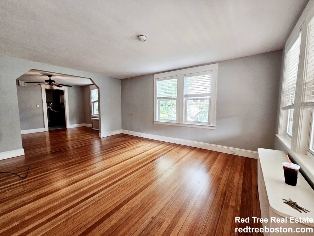 House for rent at 9 Keefe Ave #1, Newton Upper Falls, MA 02464