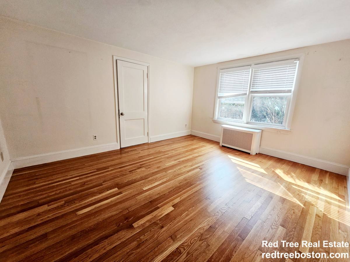 House for rent at 9 Keefe Ave #1, Newton Upper Falls, MA 02464
