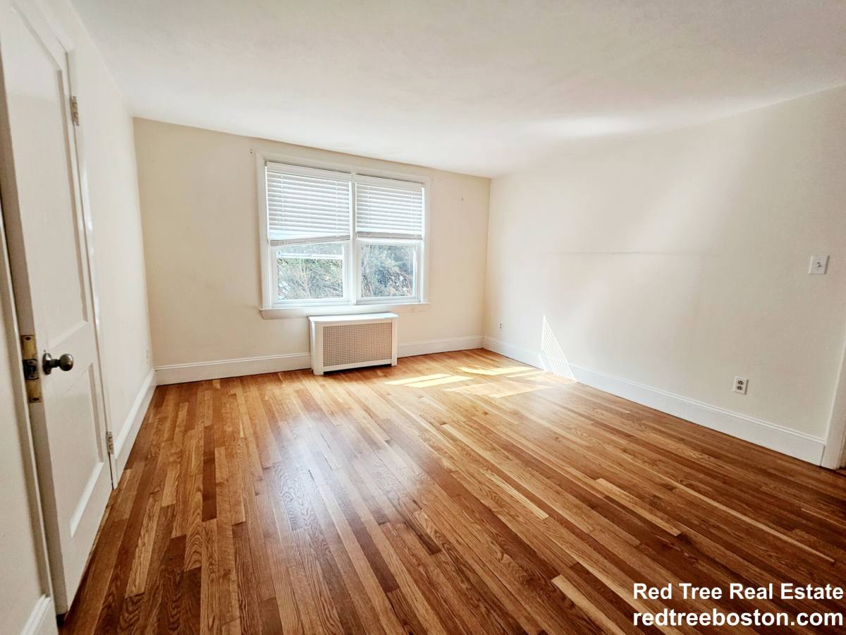House for rent at 9 Keefe Ave #1, Newton Upper Falls, MA 02464