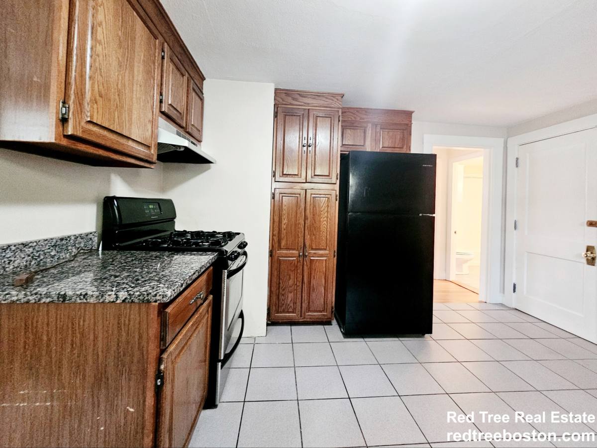 House for rent at 9 Keefe Ave #1, Newton Upper Falls, MA 02464