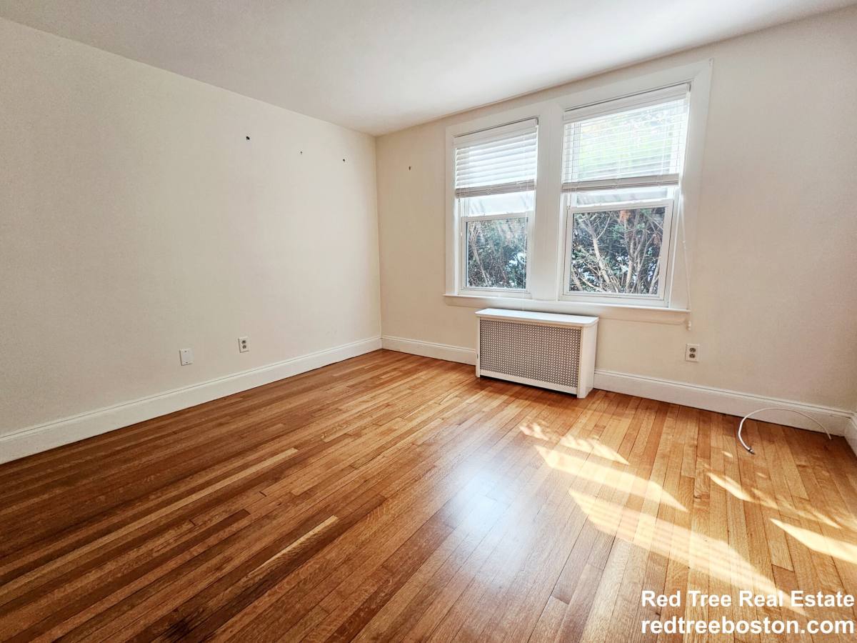 House for rent at 9 Keefe Ave #1, Newton Upper Falls, MA 02464