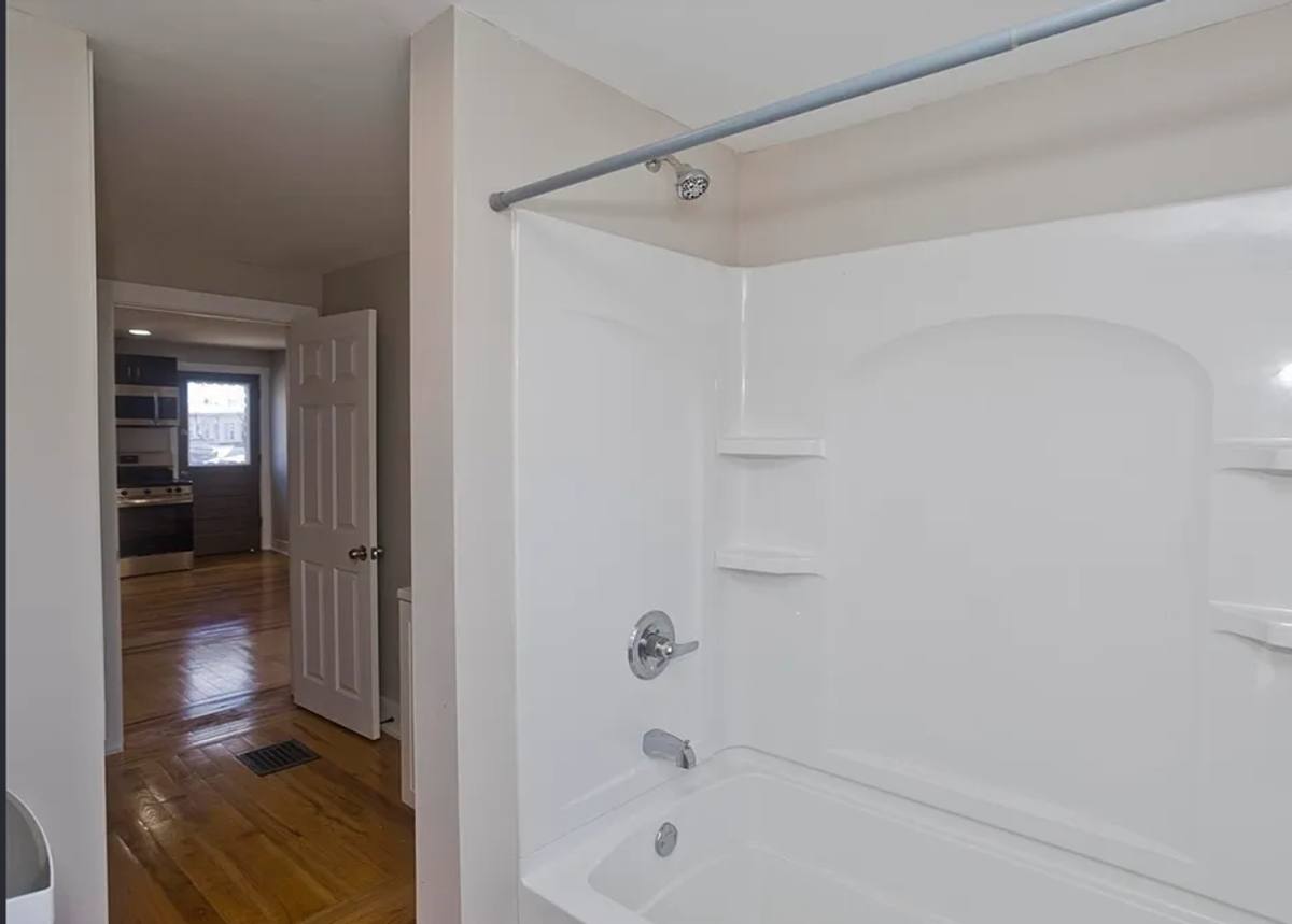 Apartment for rent at 13 Hampden St, Westfield, MA 01085