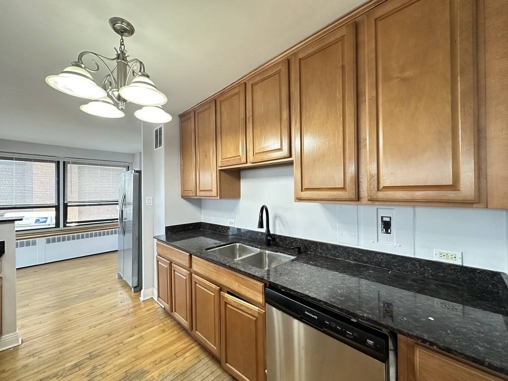 Apartment for rent at 4178 Marine Dr #P502, Chicago, IL 60613
