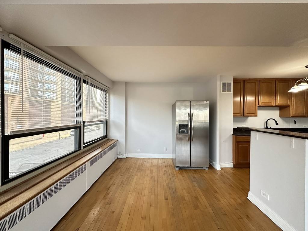 Apartment for rent at 4178 Marine Dr #P502, Chicago, IL 60613