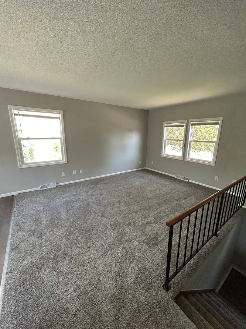House for rent at 4377 Oxford Dr, Norwalk, IA 50211