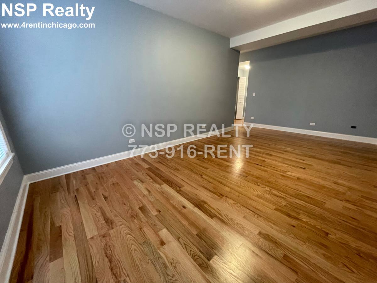 Apartment for rent at 1644 W Pratt #2G, Chicago, IL 60626