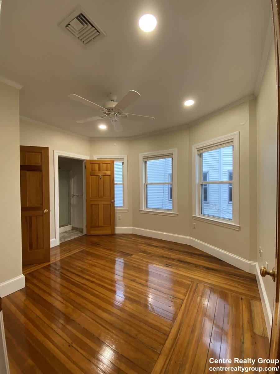 Apartment for rent at 200 Hyde Park Ave #2, Jamaica Plain, MA 02130