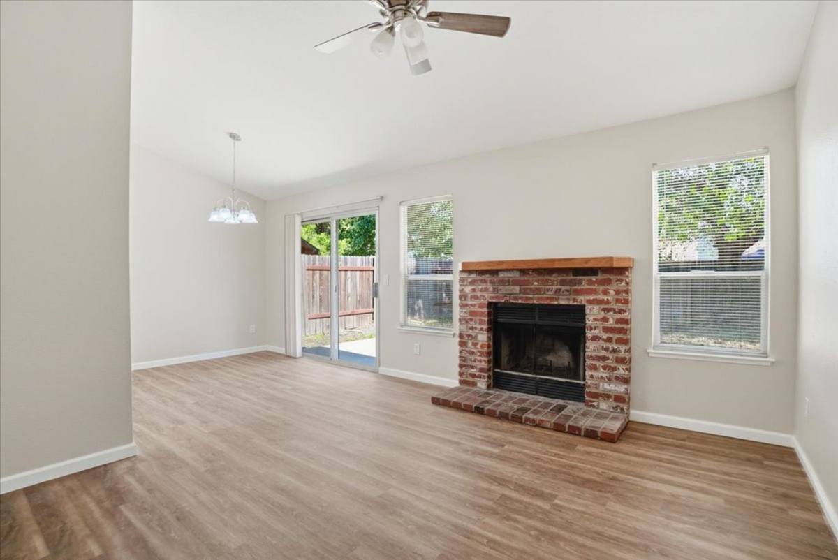 House for rent at 604 Hovey Way, Roseville, CA 95678