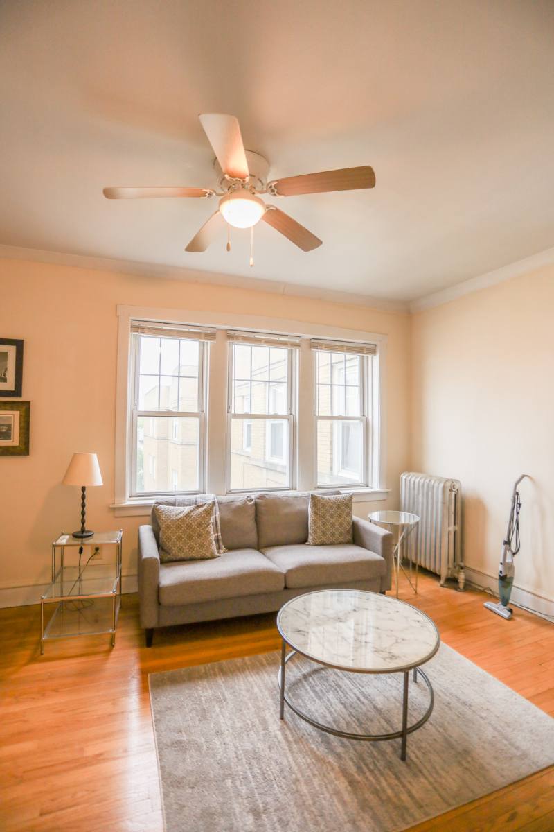 Apartment for rent at 2463 W Gunnison #3, Chicago, IL 60625