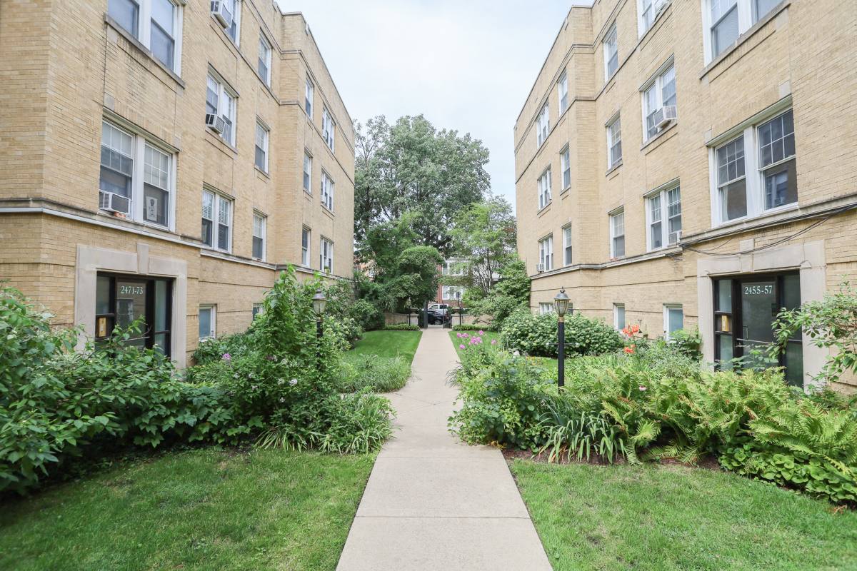 Apartment for rent at 2463 W Gunnison #3, Chicago, IL 60625