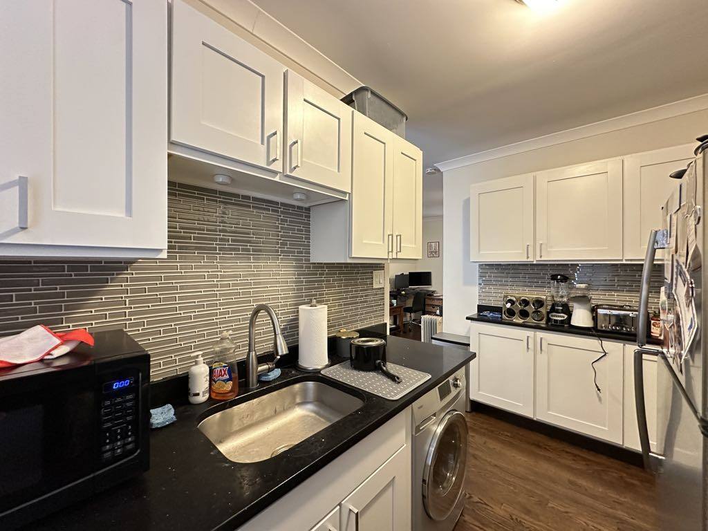 Apartment for rent at 4216 Clark #9Q, Chicago, IL 60613