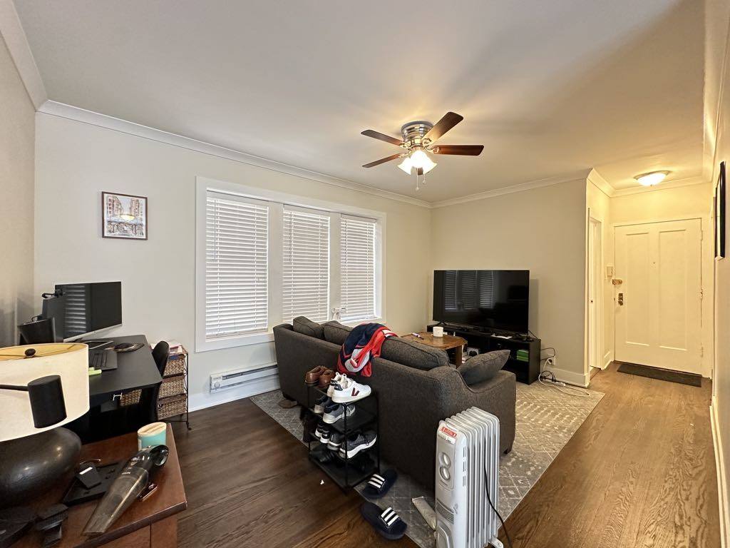 Apartment for rent at 4216 Clark #9Q, Chicago, IL 60613
