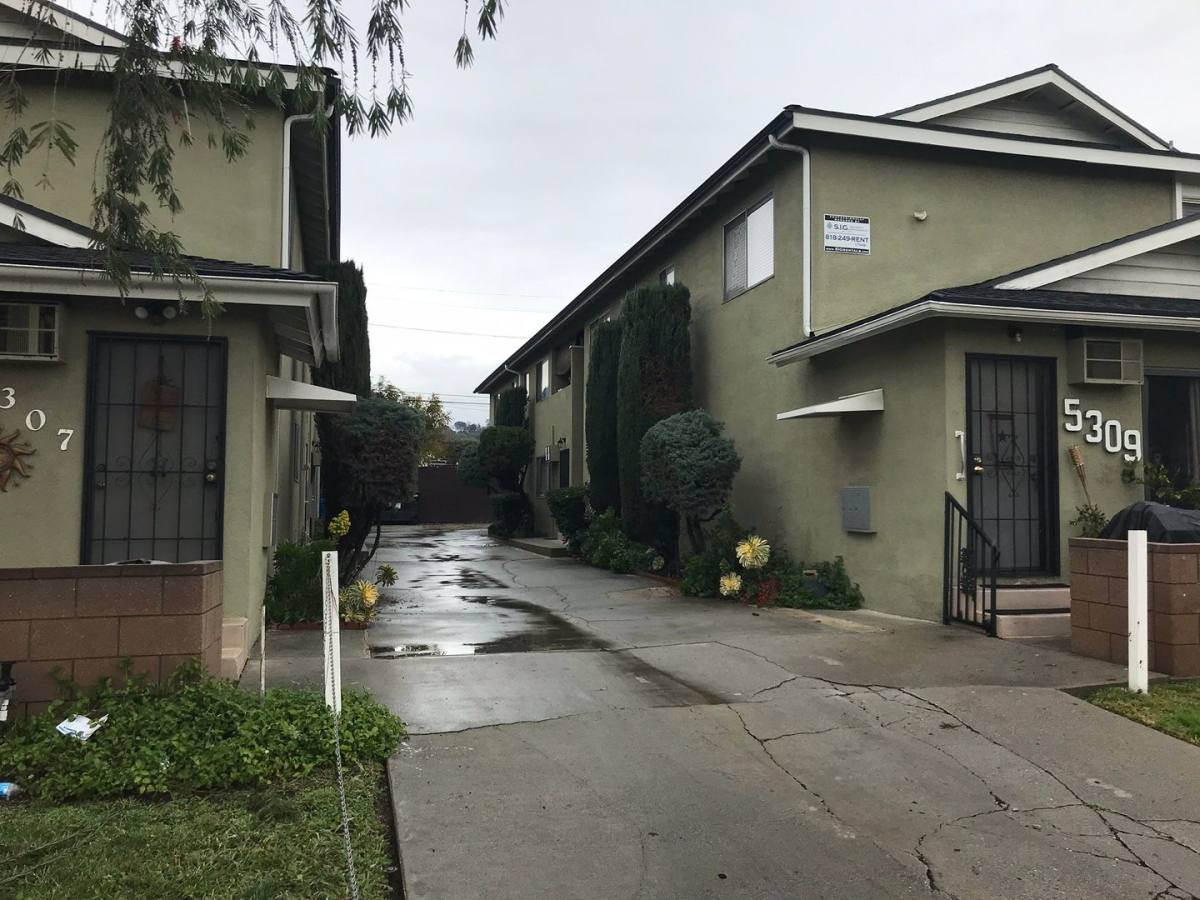 Apartment for rent at 5307-5309 Lincoln Ave, Los Angeles, CA 90042