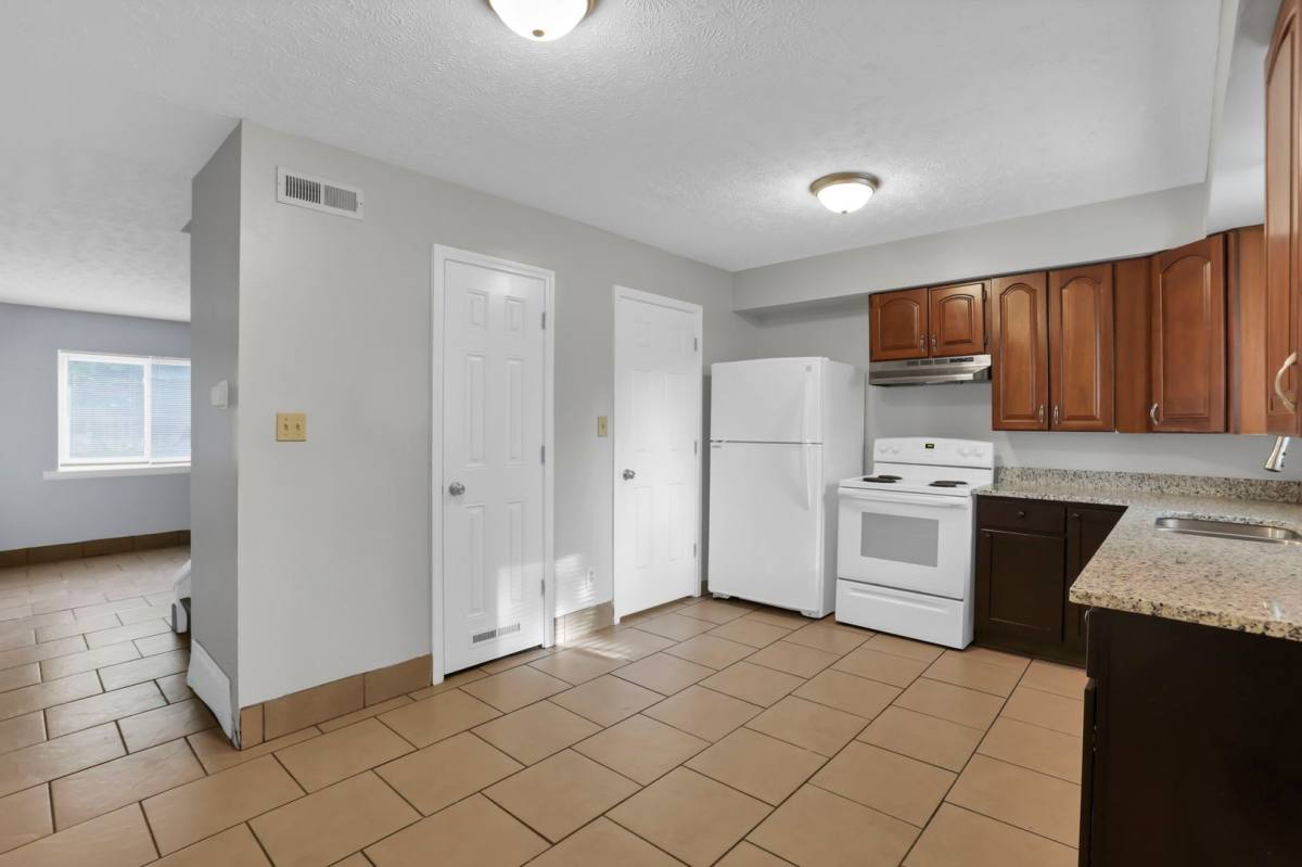 Apartment for rent at 2836-2850 Baughman Ave, Columbus, OH 43211