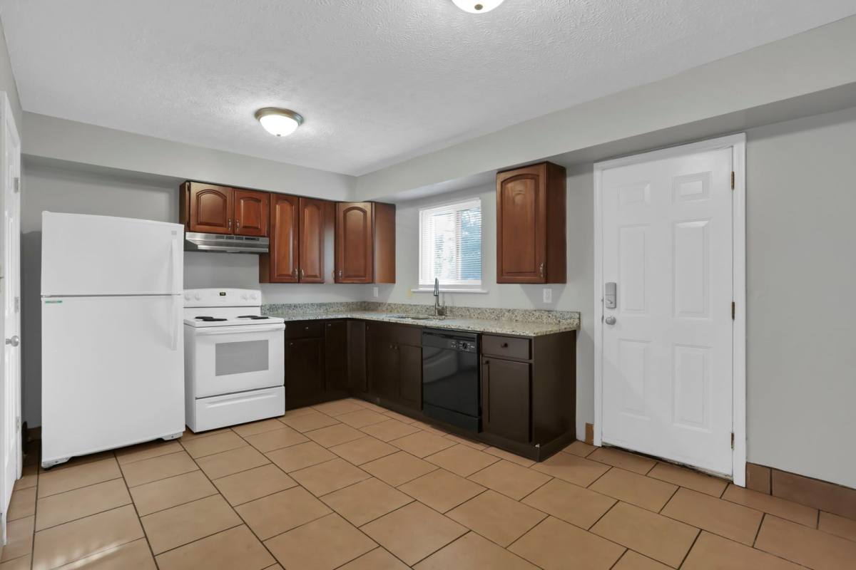 Apartment for rent at 2836-2850 Baughman Ave, Columbus, OH 43211
