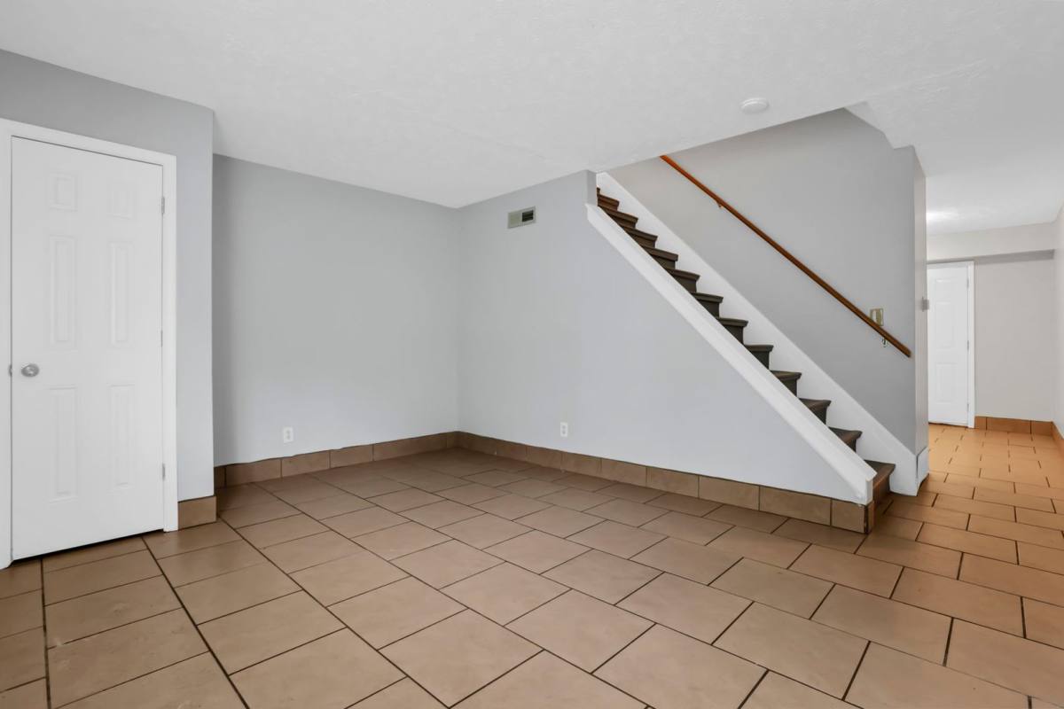 Apartment for rent at 2836-2850 Baughman Ave, Columbus, OH 43211