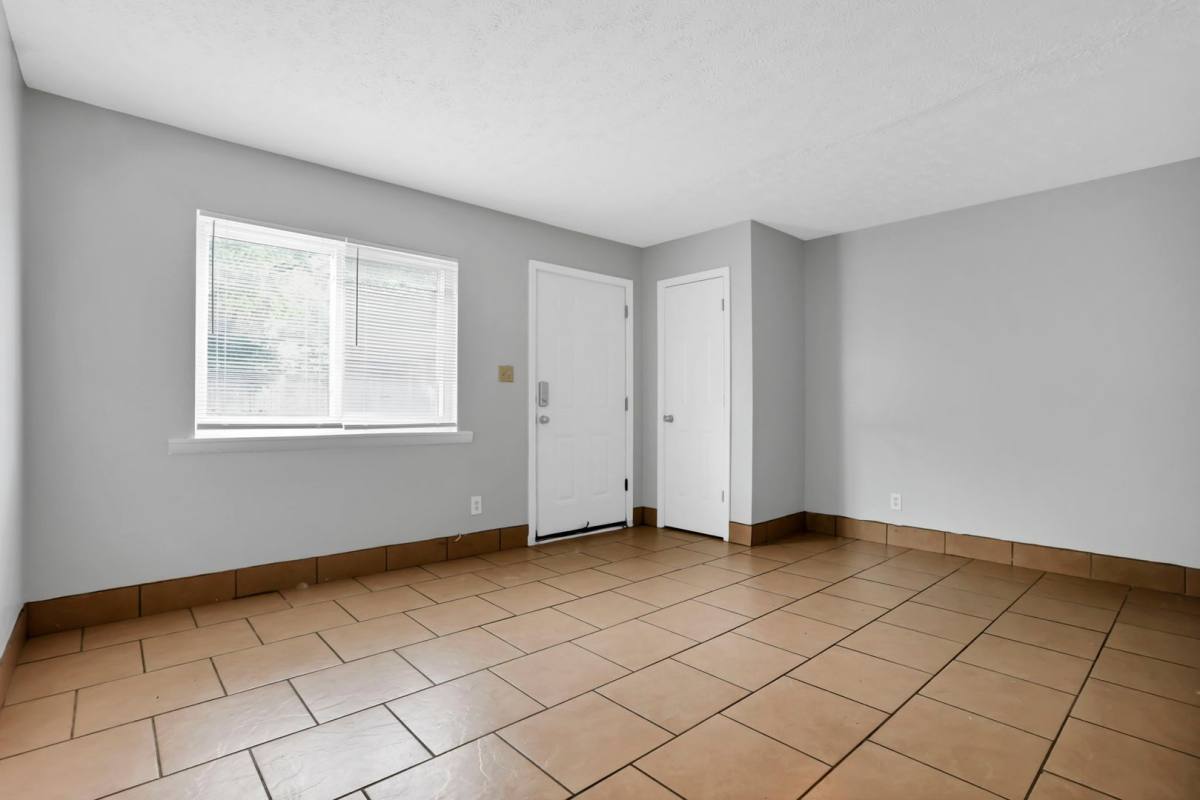 Apartment for rent at 2836-2850 Baughman Ave, Columbus, OH 43211