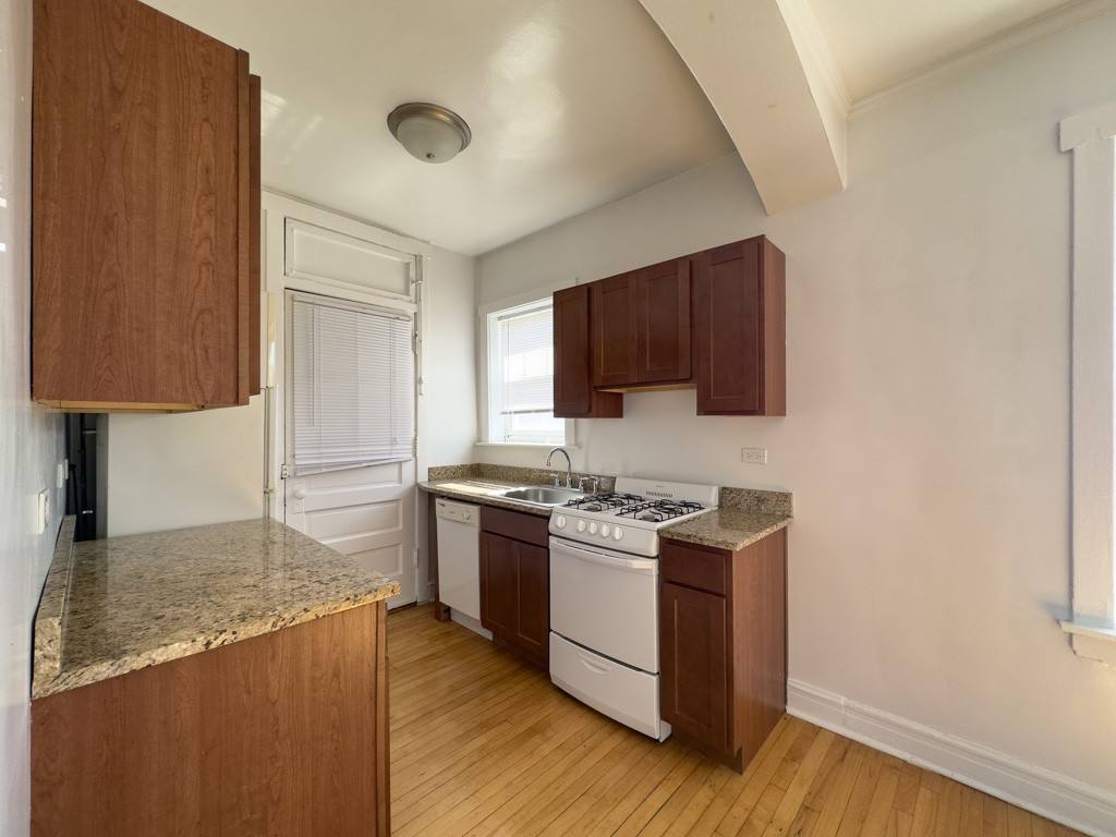Apartment for rent at 4400 Rockwell #10Q, Chicago, IL 60625