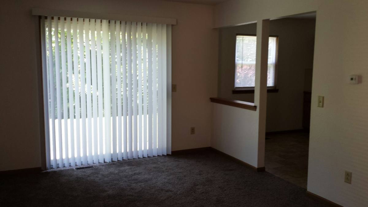 Apartment for rent at 1010-1012 Valley Side Dr, Maumee, OH 43537
