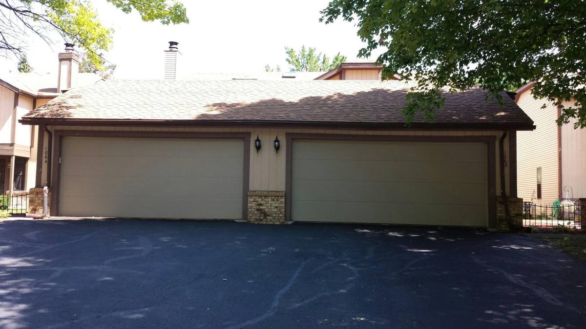 Apartment for rent at 1010-1012 Valley Side Dr, Maumee, OH 43537