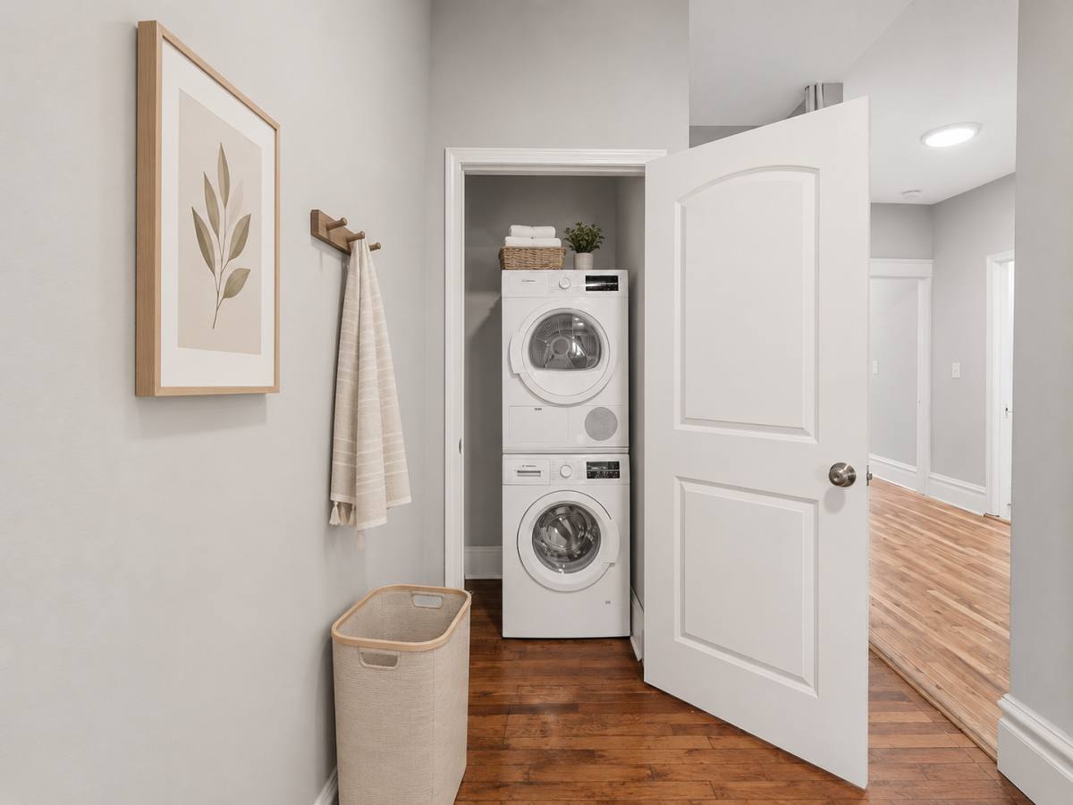 Apartment for rent at 4014-16 Detonty, Saint Louis, MO 63110