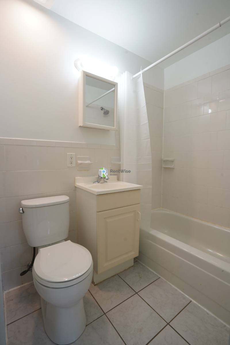 Apartment for rent at 73 Brighton Ave #6, Allston, MA 02134