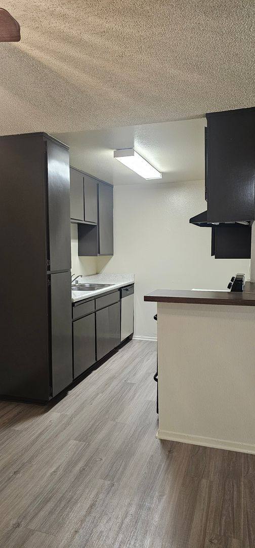 Apartment for rent at 10640 Colima Rd, Whittier, CA 90604