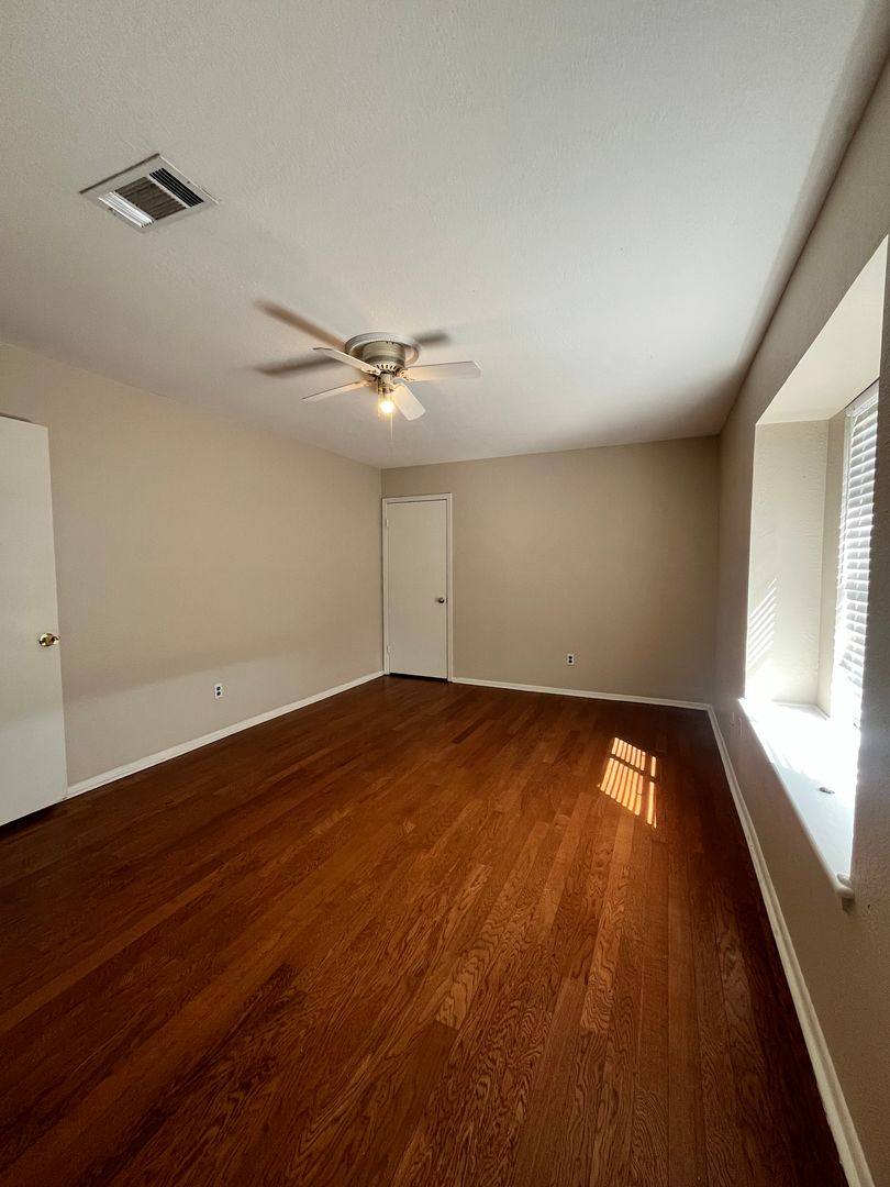 House for rent at 5117 Royalton Dr, Corpus Christi, TX 78413