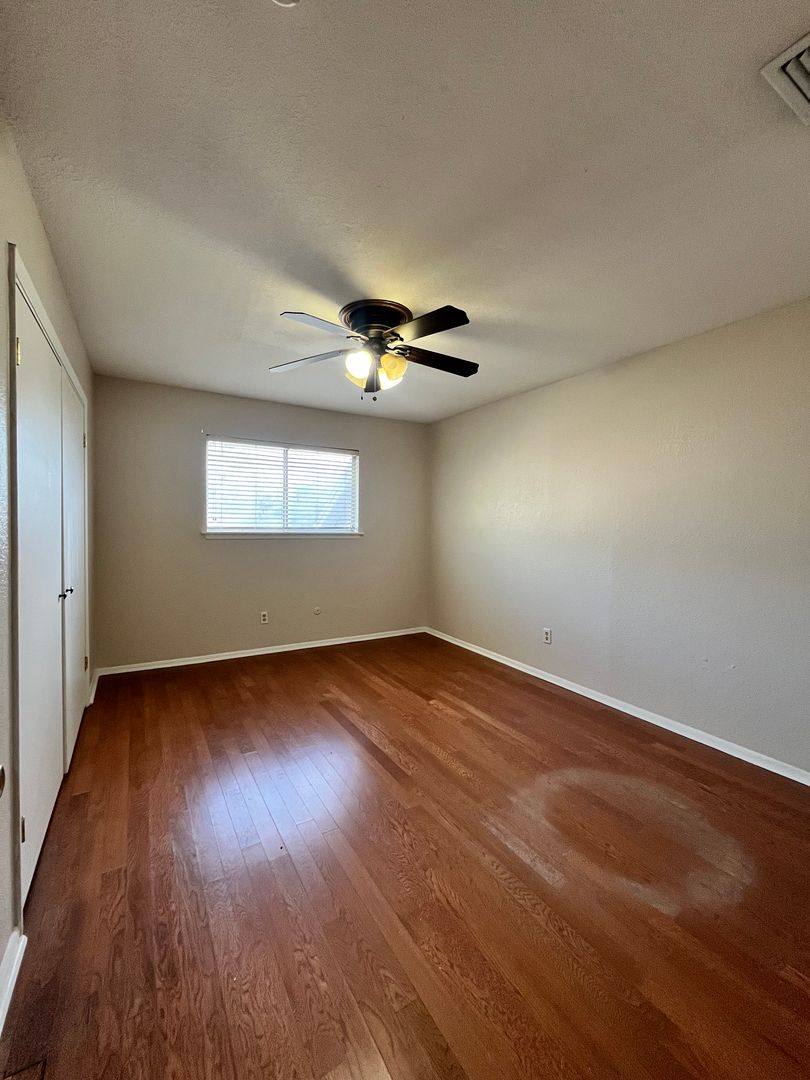 House for rent at 5117 Royalton Dr, Corpus Christi, TX 78413