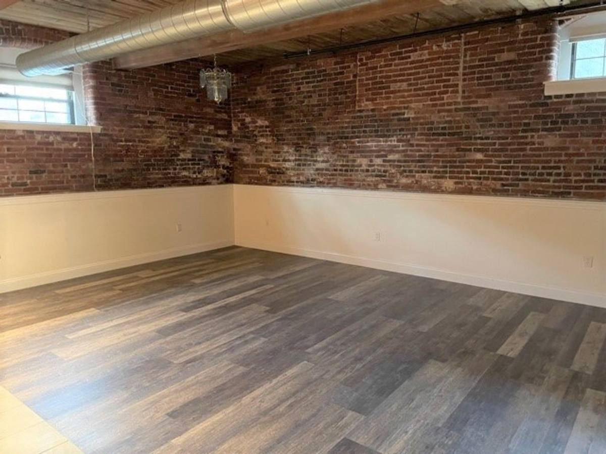 Apartment for rent at 11 Villa St, Haverhill, MA 01832