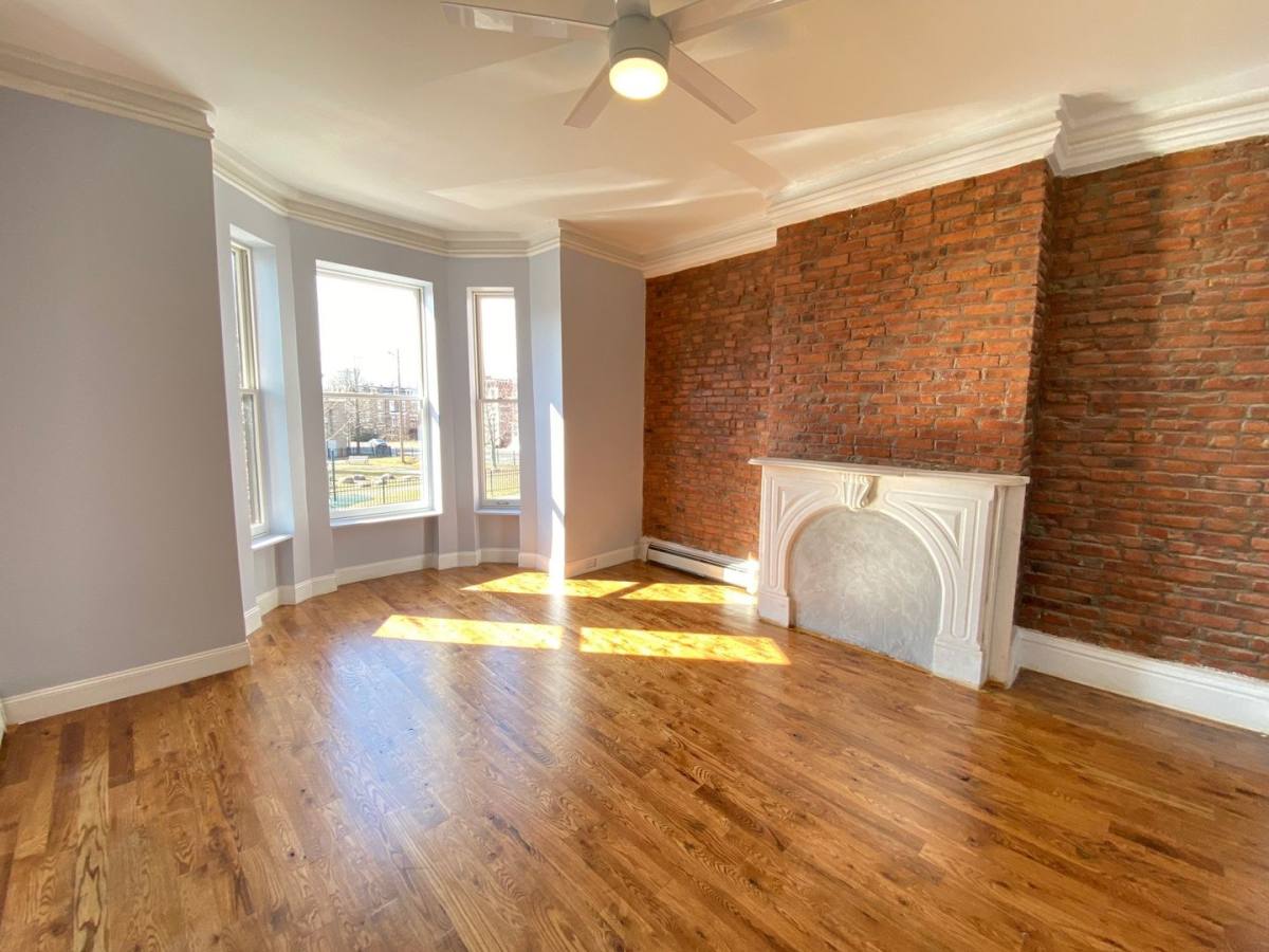 Apartment for rent at 10 Farrington St, Newburgh, NY 12550