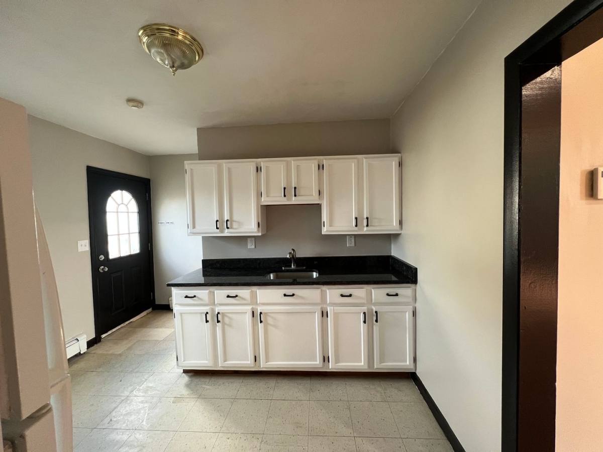Apartment for rent at 85 Prospect St, Worcester, MA 01605
