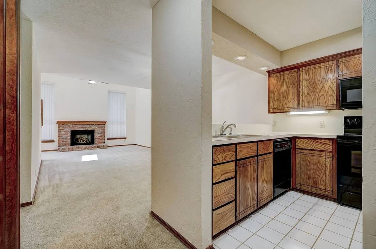 Townhouse for rent at 717 36th Ave, Norman, OK 73072