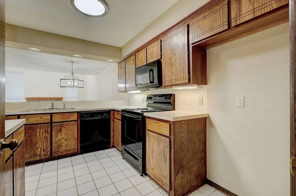 Townhouse for rent at 717 36th Ave, Norman, OK 73072