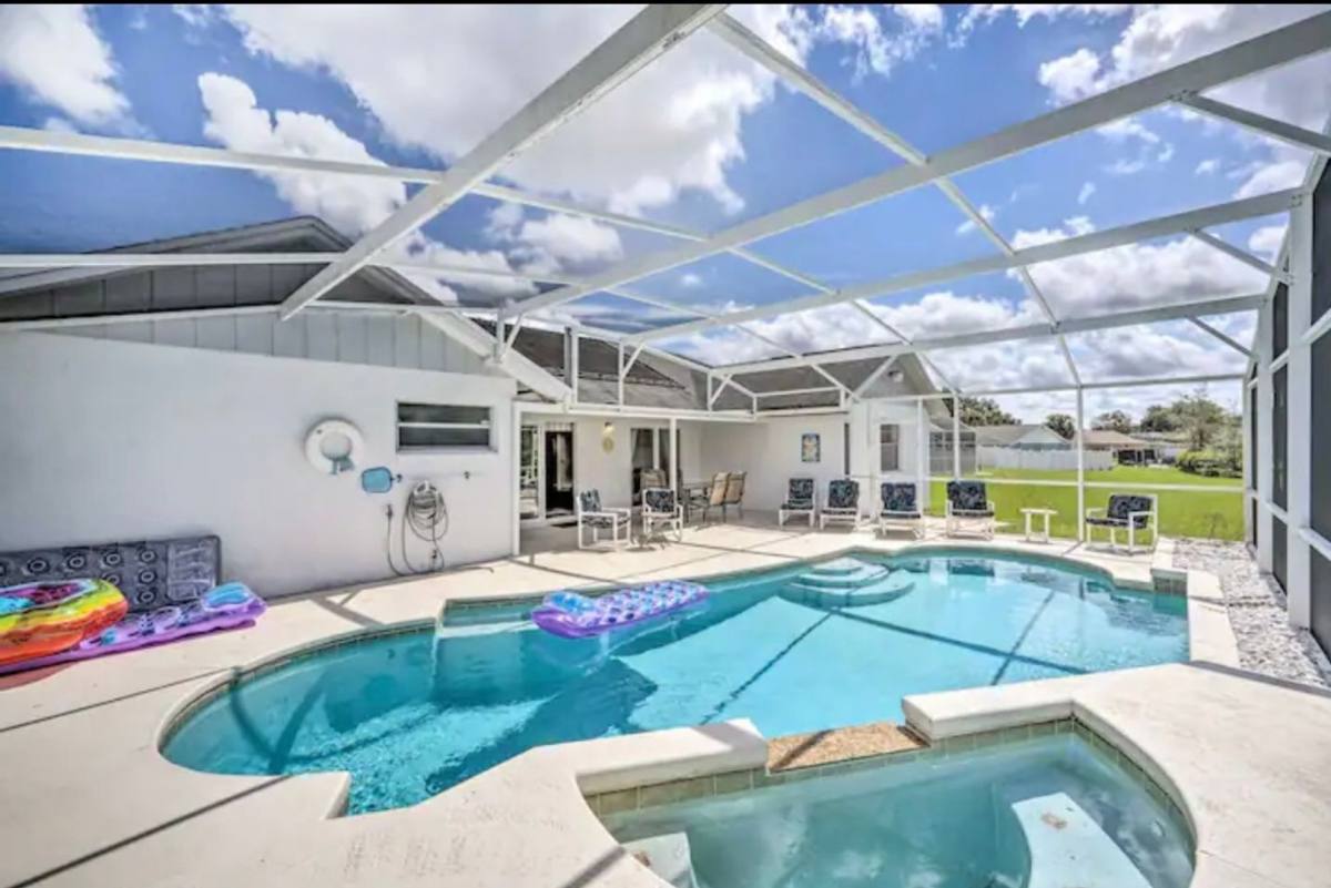 House for rent at 1002 Russel Ridge Court, Kissimmee, FL 34747