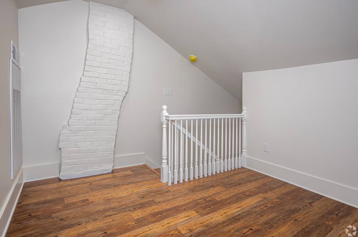 Apartment for rent at 1224 Bordeaux St, New Orleans, LA 70115