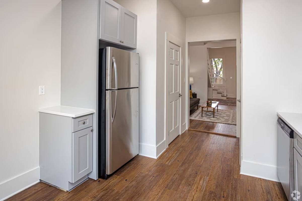 Apartment for rent at 1224 Bordeaux St, New Orleans, LA 70115