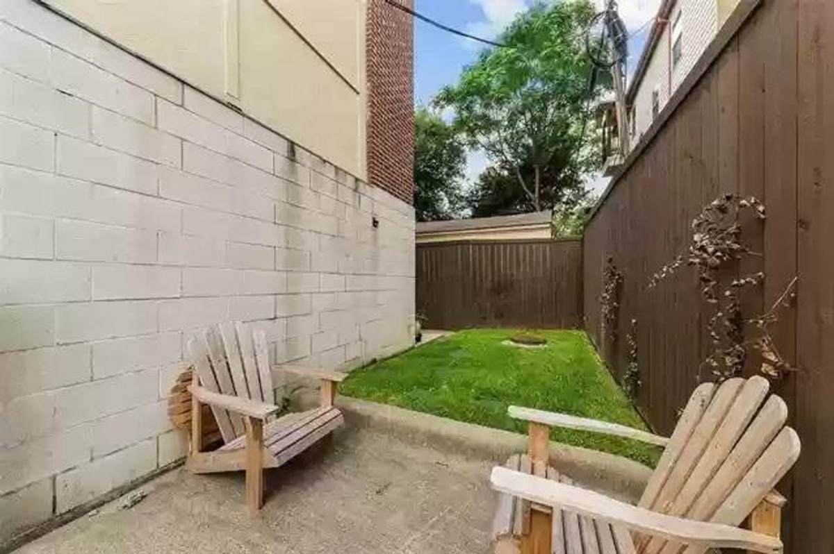 Condo for rent at 5711 Ross Ave, Dallas, TX 75206