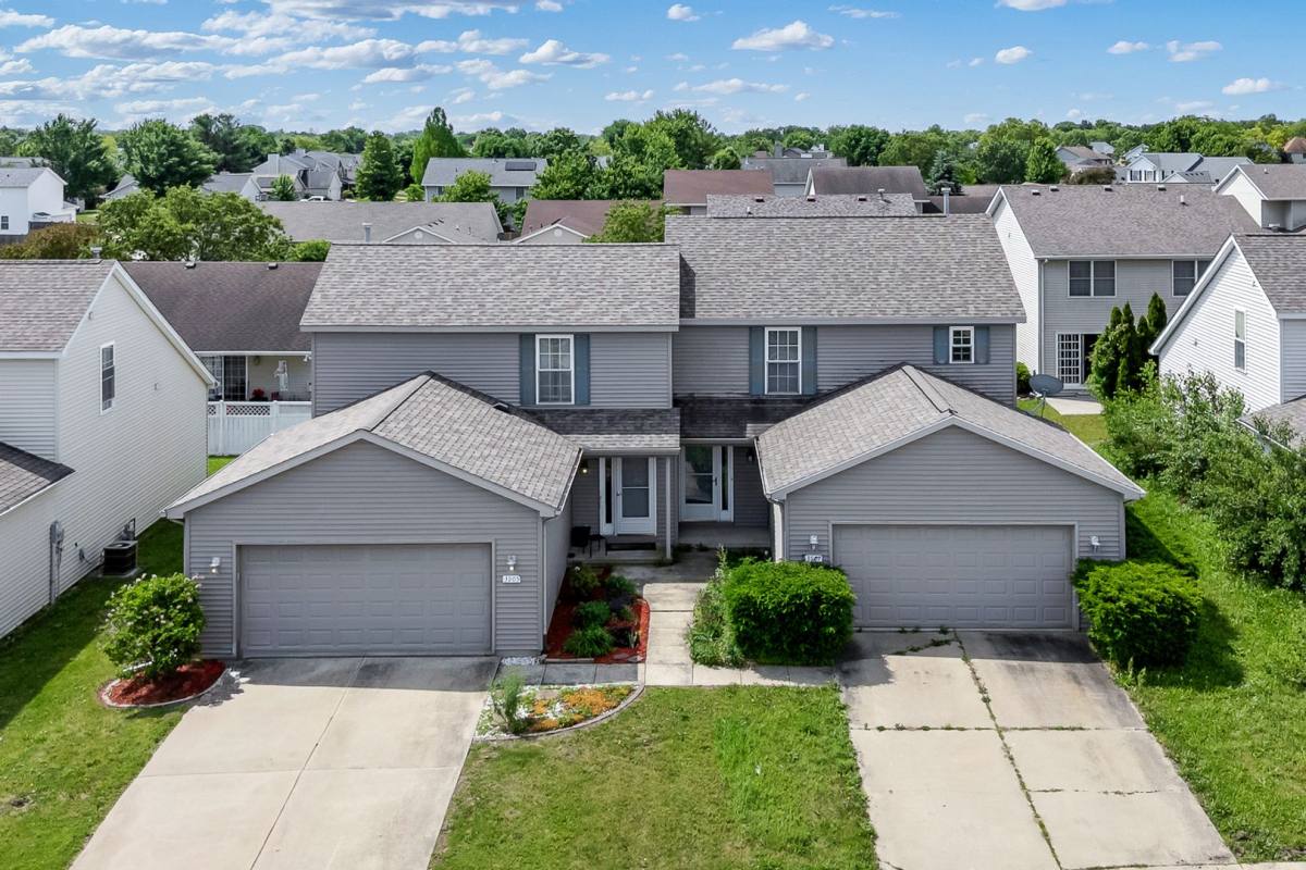 House for rent at 3907 Balmoral Dr, Champaign, IL 61822