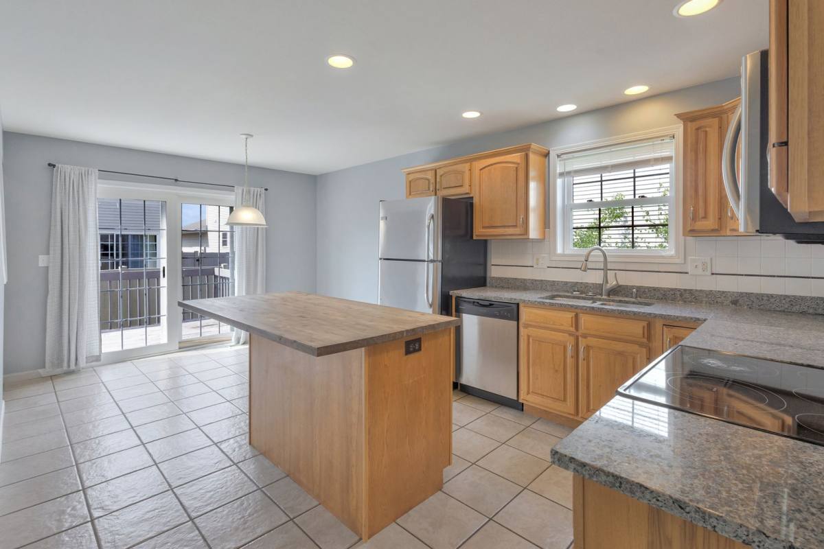 House for rent at 3907 Balmoral Dr, Champaign, IL 61822