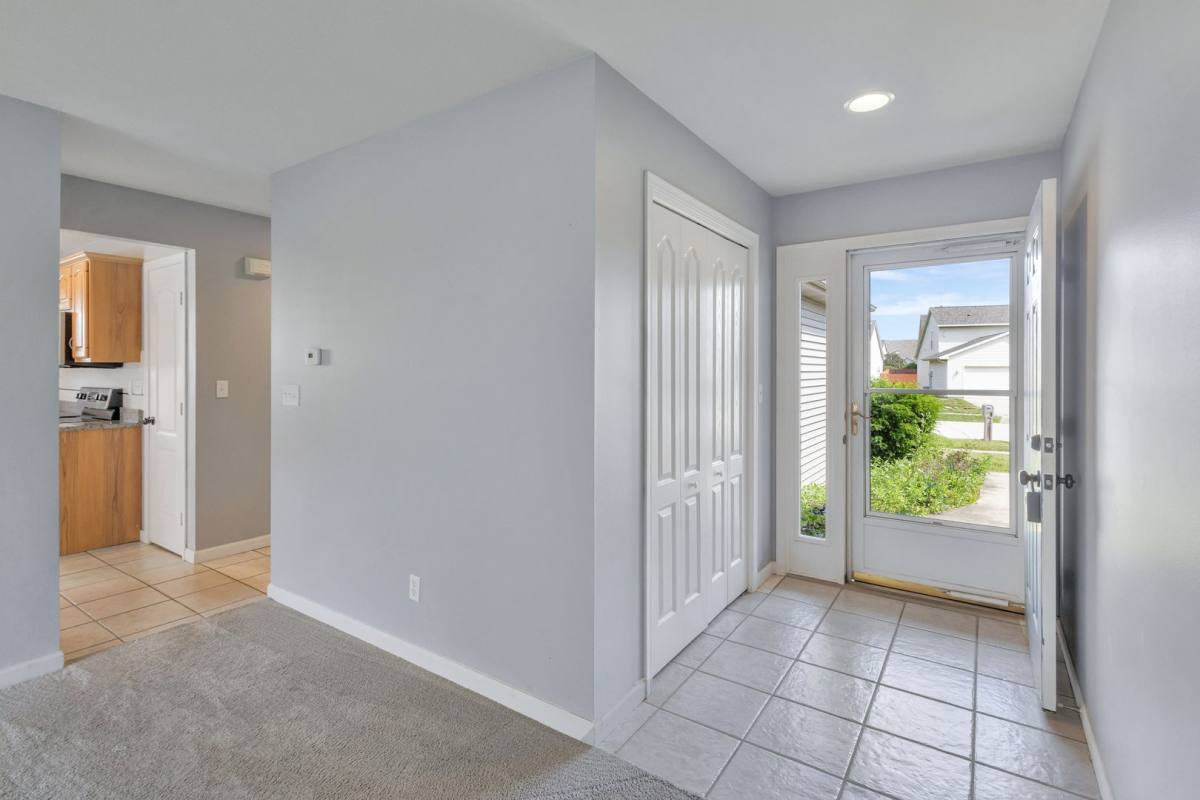 House for rent at 3907 Balmoral Dr, Champaign, IL 61822