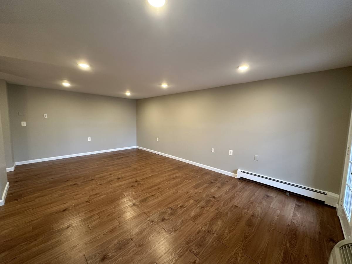 Apartment for rent at 746 Highland Ave #321N, Needham Heights, MA 02494